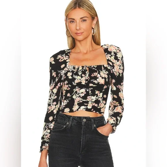 31. Hilary Printed Top in Black Combo - Picture 2 of 7